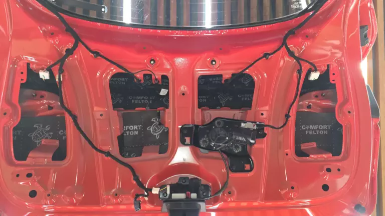 Шумоизоляция дверей Geely Tugella Knewstar 001-13