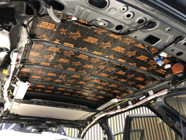 Шумоизоляция потолка Subaru Outback