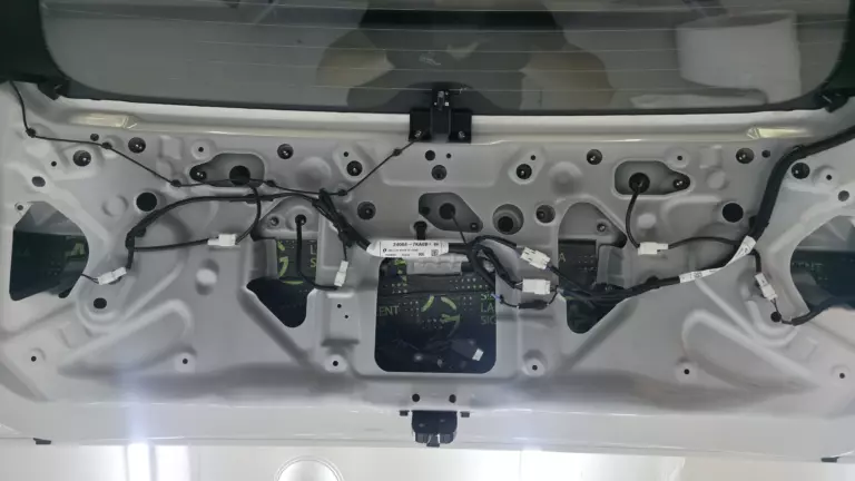 Шумоизоляция дверей Nissan Armada-2