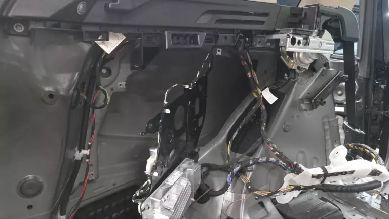 Шумоизоляция багажника BMW X3-2